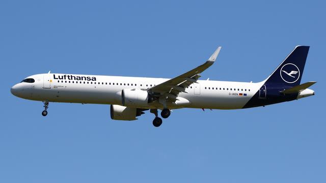 D-AIEN:Airbus A321:Lufthansa